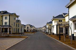 Meant as a home for one million people, Ordos, a city with the second largest per capita income, is mostly a ghost town.