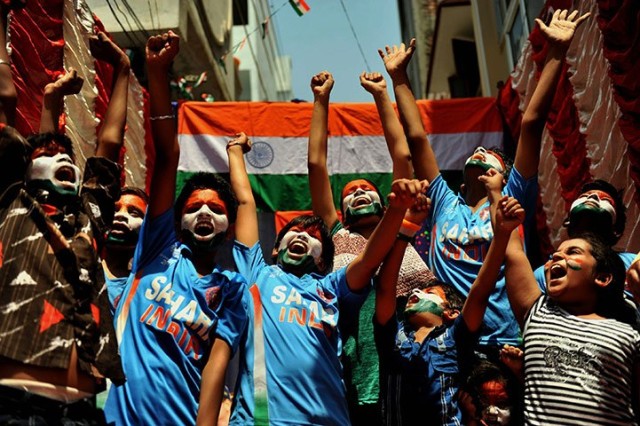 indian-cricket-fans-befor-001