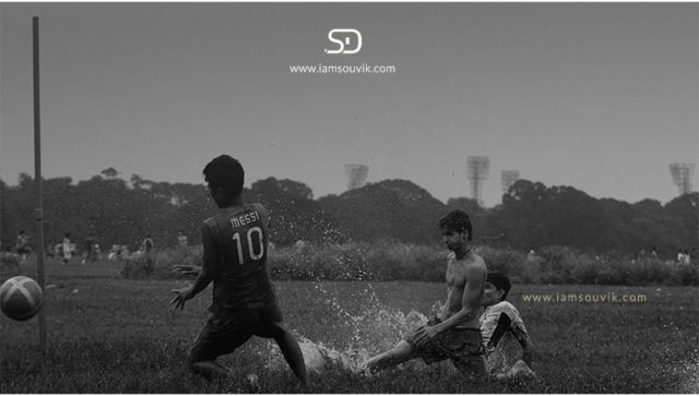 Kids-playing-football-at-Maidan-Kolkata