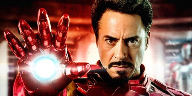 robert-downey-jr-in-iron-man-2-armor