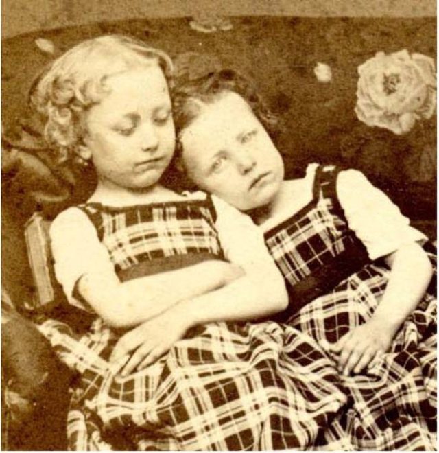 Victorian death photography