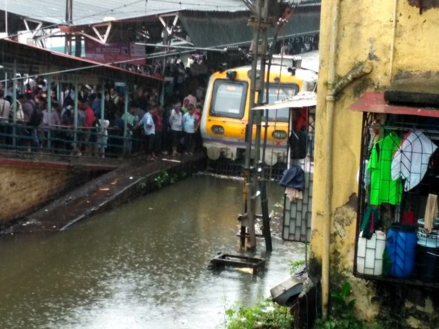 mumbai floods 2017