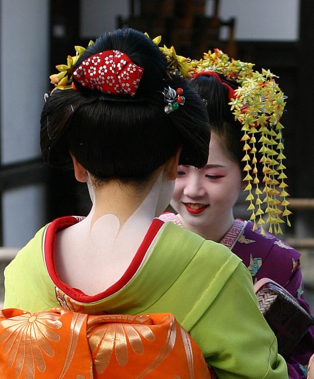 Are Geishas Prostitutes And Were They Men In Historical Times