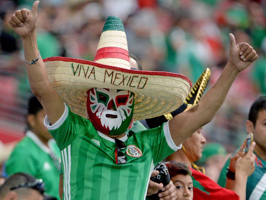 Mexican natinal anthem being played at a match