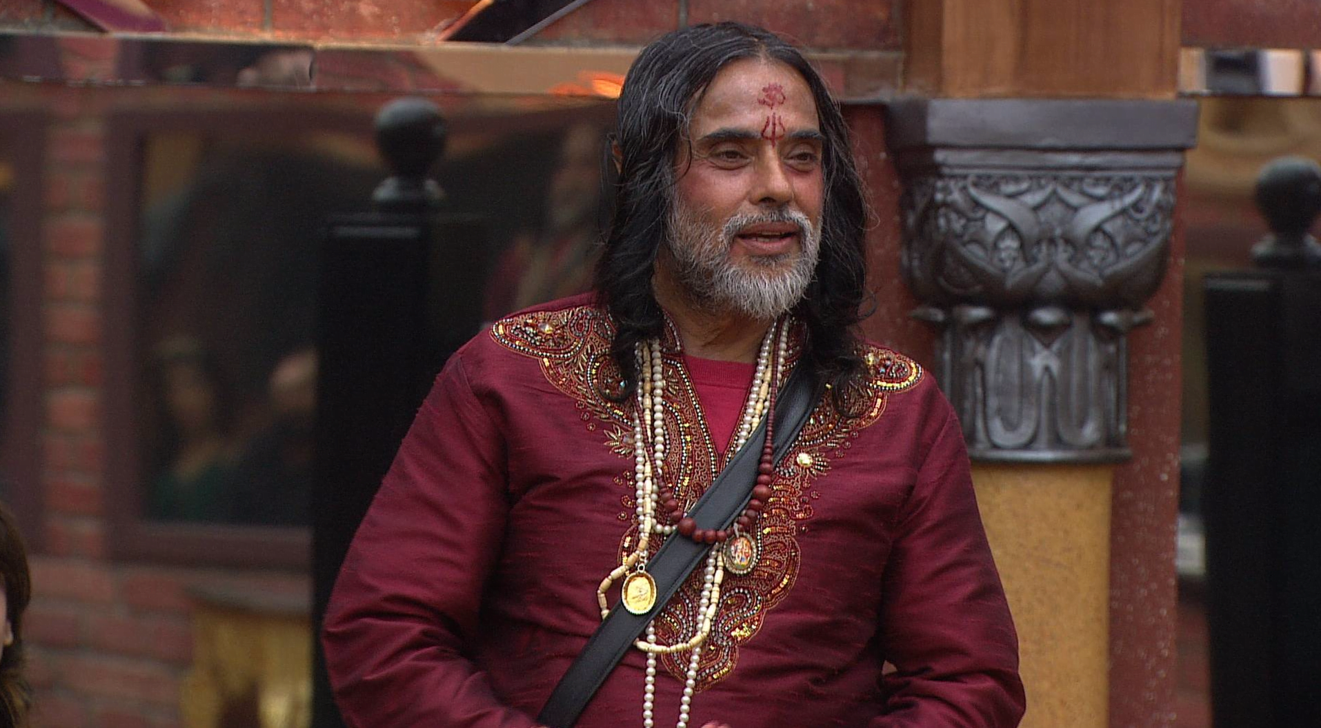 swami-om-35853-11804-1484637221