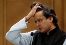 Who Will Save The Congress Party: Priyanka Or Shashi Tharoor