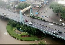 Xavier’s Student Tells How College Students Are Stranded Within Colleges & Authorities Are Helping Them Stay The Night During Mumbai Floods