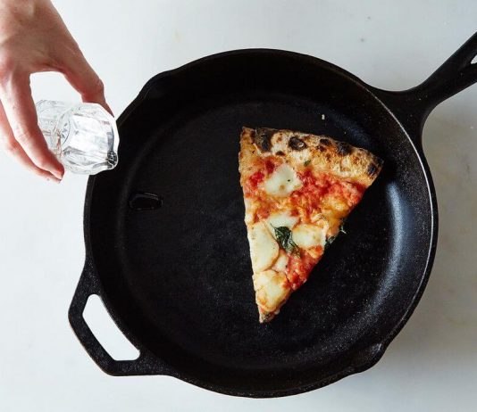 How To Make A Cold Slice Of Pizza Palatable Again? reheat pizza