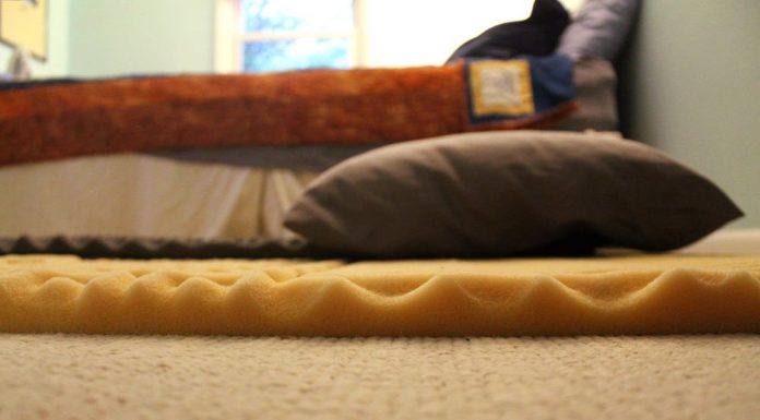 Sleeping On The Floor Is The Best Slumber Position For Your Body, Here’s Why sleeping