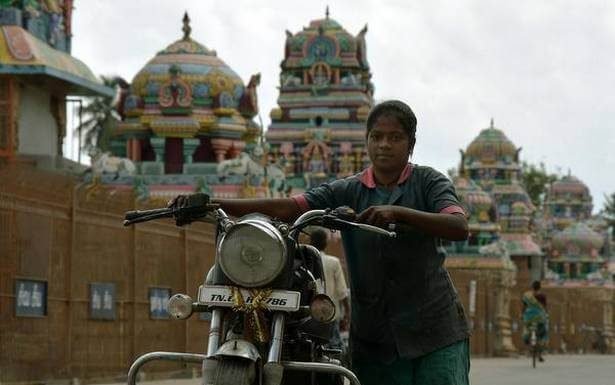 Bullet Rani; The Woman Mechanic From Tamil Nadu Is An Inspiration As She Repairs & Rides The Royal Enfield Bullet Bullet Rani
