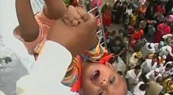 Read About This Indian Custom Of Throwing Babies Off Buildings For Luck