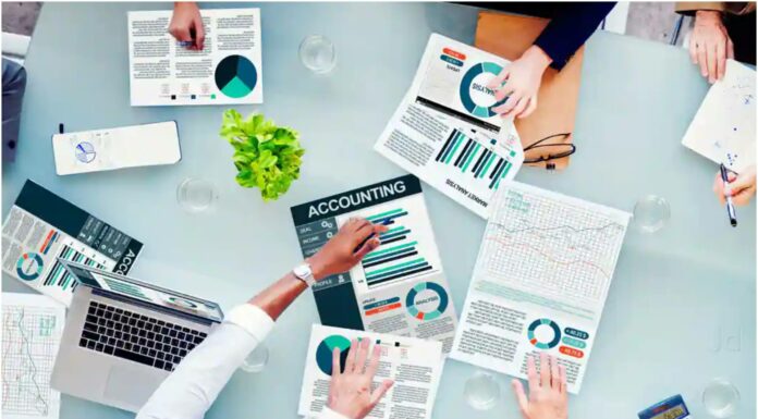 In Pics: What Should A Finance Enthusiast Do In College?