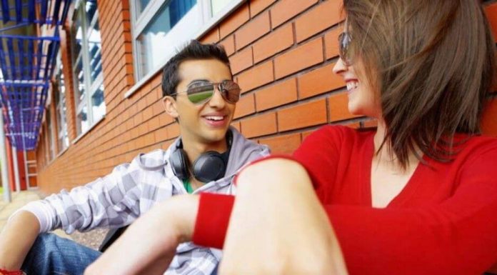 SexED: Why Indian Men Are Bad At Flirting And Picking Up Women Indian Men flirting
