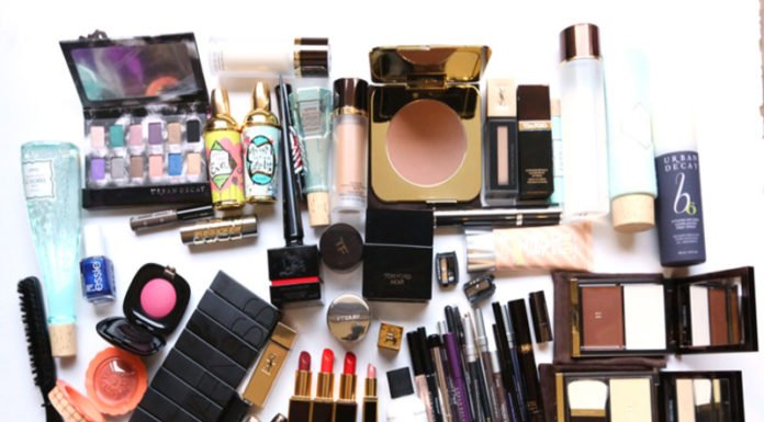 I Developed A Toxic Obsession For Beauty Products, Thanks To YouTubers, Bloggers & Unreal Ads