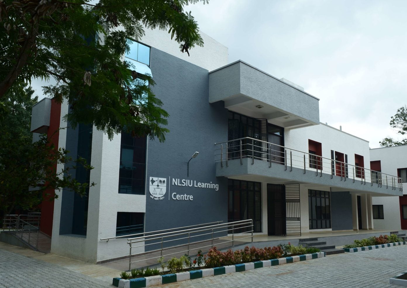 Indian Law Degree Cost v International Law Degree Cost A Comparison