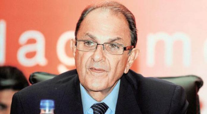 The Billionaire Who Fought Both Ambani And Tata And Is Still Around To Tell The Story