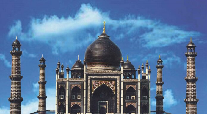 Theory Of Black Taj Mahal; Failed Attempt To Create A Mirror Image Of The Original One