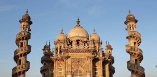 Mahabat Maqbara