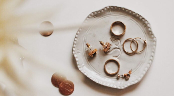 How Your Jewellery Origins Might Be Related To Weapon Funding For Terrorists In War-Torn Countries