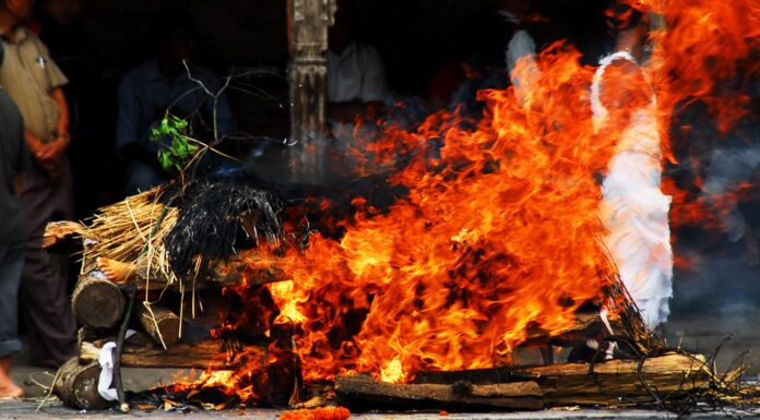 How Is The Antim Sanskar For Unmarried Hindu Women Carried Out?