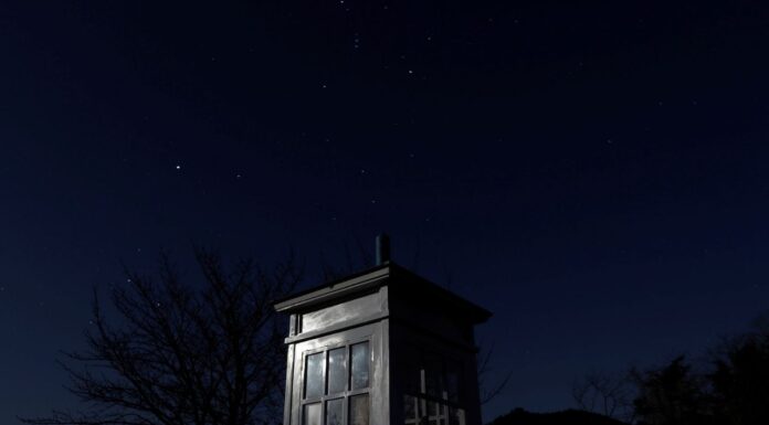 Japan’s Tsunami Survivors Call Lost Loved Ones On The ‘Phone Of The Wind’ Craving For A Final Goodbye