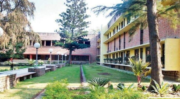 Miranda House To Offer Course For Women Who Wish To Enter Politics