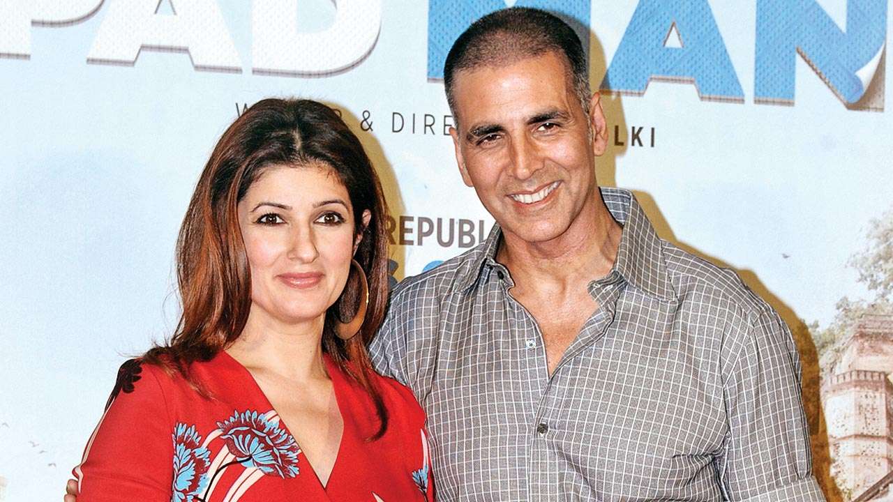 Akshay Kumar Defended By Twinkle Khanna On Grounds Of Not Contributing   696590 Twinkle Khanna And Akshay Kumar 