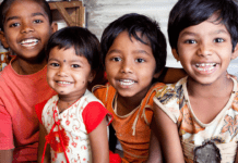 भारत में ‘कोविड-19 अनाथों’ के साथ क्या हो रहा है?