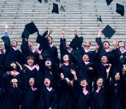 Graduates From Top Universities Of China Are Choosing To Work As Housekeepers For Rich People; Sparks Debate Online