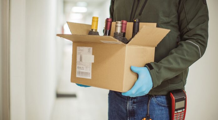 दिल्ली सरकार के हामी भरने के बाद दिल्ली में शराब की होम डिलीवरी कैसे करें?