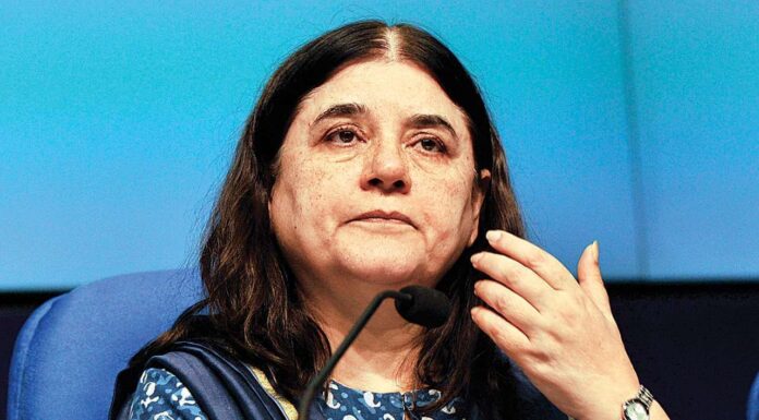 Maneka Gandhi Abuses Veterinary Doctor, #BoycottManekaGandhi Trends Maneka Gandhi Veterinary Doctor