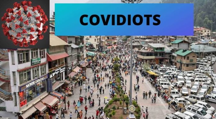 Watch: Little Kid With No Shoes Shows Stick To Tons Of Non Mask Wearing Covidiots In Dharamsala little boy scolds covidiots