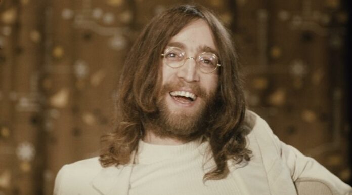 बीटल्स के जॉन लेनन के बारे में बहुत ही अजीब तथ्य जो आप नहीं जानते