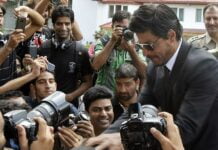 एक दिन गॉड, एक दिन विलेन: बॉलीवुड में लोकप्रियता की उथल-पुथल की खोज