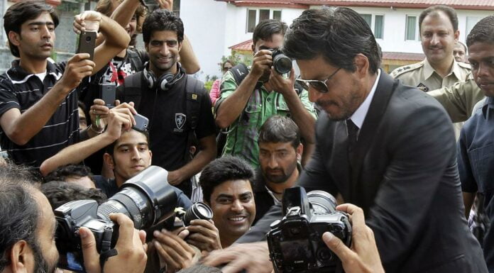 एक दिन गॉड, एक दिन विलेन: बॉलीवुड में लोकप्रियता की उथल-पुथल की खोज