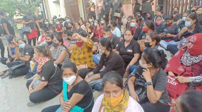 100 рд╕реЗ рдЕрдзрд┐рдХ рдорд╣рд┐рд▓рд╛ рдмреНрдпреВрдЯреАрд╢рд┐рдпрди рдЕрд░реНрдмрди рдХрдВрдкрдиреА рдХреЗ рдЦрд┐рд▓рд╛рдл рд╡рд┐рд░реЛрдз рдХреНрдпреЛрдВ рдХрд░ рд░рд╣реА рдереАрдВ? Urban Company Female Beauticians