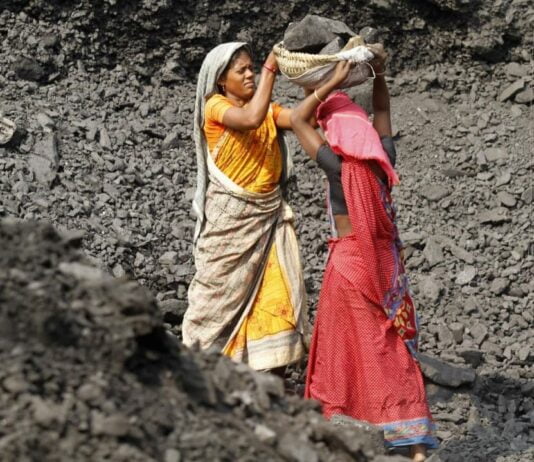 ResearchED: India’s Informal Economy Is Shrinking, Is It Good Or Bad News For The Country In The Long Run?
