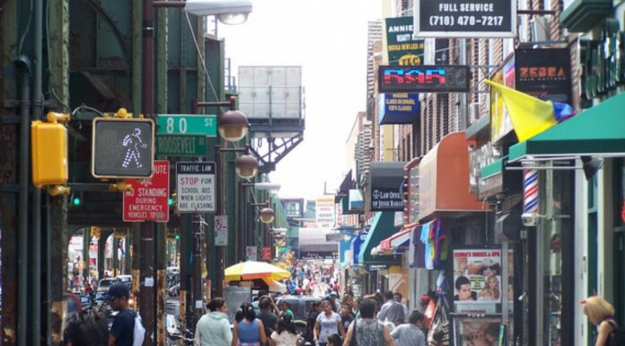 What’s The Equation Between Pakistanis and Indians Living Abroad? It’s Not What You Think