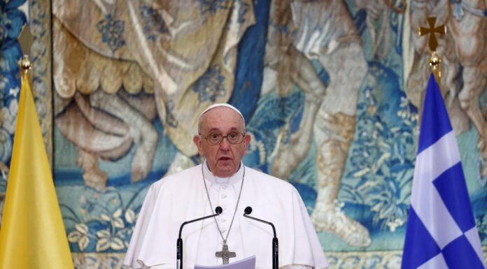 एक नाइट क्लब बाउंसर के रूप में पोप फ्रांसिस का अतीत