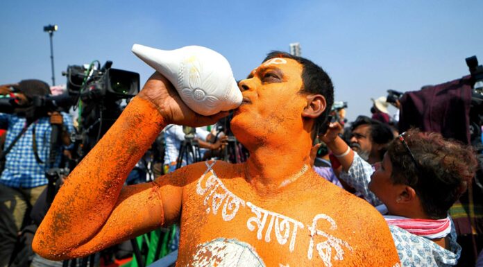 FlippED: Is India Really Becoming Intolerant Or Just Setting Some Wrongs Right: Our Bloggers Fight It Out