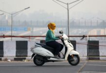 People Bullied Delhi Girl For Riding Scooty With Number Plate Having ‘SEX’ On It delhi girl scooty