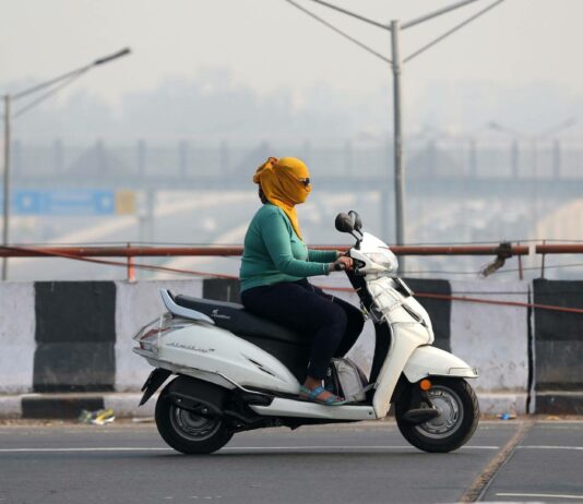 People Bullied Delhi Girl For Riding Scooty With Number Plate Having ‘SEX’ On It delhi girl scooty