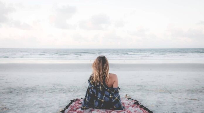 ब्रेकफास्ट बैबल: क्यों अकेला होना वास्तव में आपके साथ अब तक हुई सबसे अच्छी चीज है