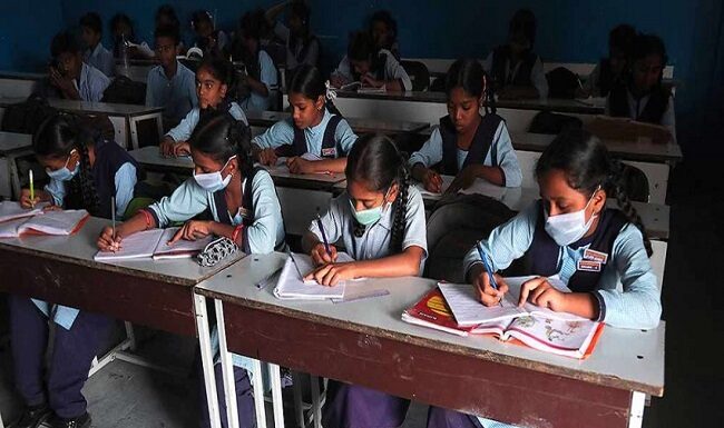Schools To Operate Via “Paraar Patshala” For Classes 5-8 In Bengal; What, How And Why? schools