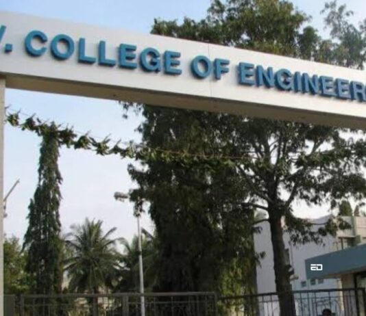 आपको क्या लगता है कि भारत में एक कंप्यूटर साइंस सीट की लागत कितनी है? computer science seat in india