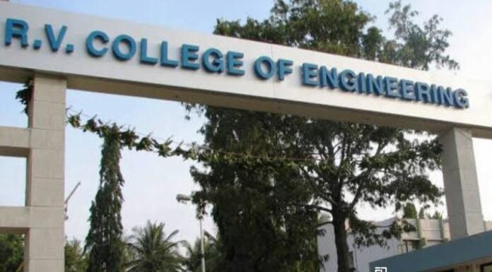 आपको क्या लगता है कि भारत में एक कंप्यूटर साइंस सीट की लागत कितनी है? computer science seat in india