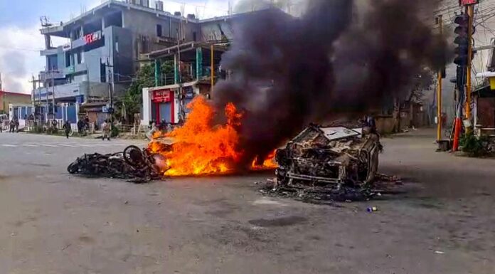 मणिपुर क्यों जल रहा है और देखते ही गोली मारने के आदेश क्यों जारी किए गए?