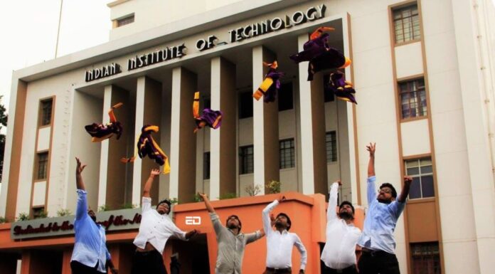 IIT Kharagpur Backtracks After Students Create Furor Over Convocation Dress Code IIT Kharagpur