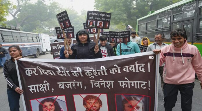 2023 भारतीय पहलवानों के विरोध प्रदर्शन के बड़े नामों के खिलाफ विरोध प्रदर्शन शुरू होने से पासा पलट गया indian wrestler