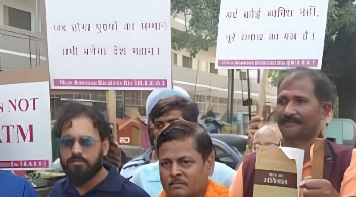 рд▓реЛрдХрд╕рднрд╛ 2024 рдЪреБрдирд╛рд╡реЛрдВ рдореЗрдВ рдкреБрд░реБрд╖реЛрдВ рдХреЗ рдЕрдзрд┐рдХрд╛рд░реЛрдВ рдХреЗ рд▓рд┐рдП рд▓рдбрд╝рдиреЗ рд╡рд╛рд▓реЗ рдорд░реНрдж рдХреЗ рдмрд╛рд░реЗ рдореЗрдВ рд╕рдм рдХреБрдЫ men's rights